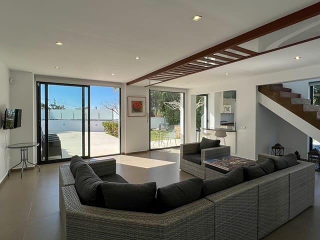 VILLA MODERNE EXCLUSIVE À VENDRE À MORAIRA