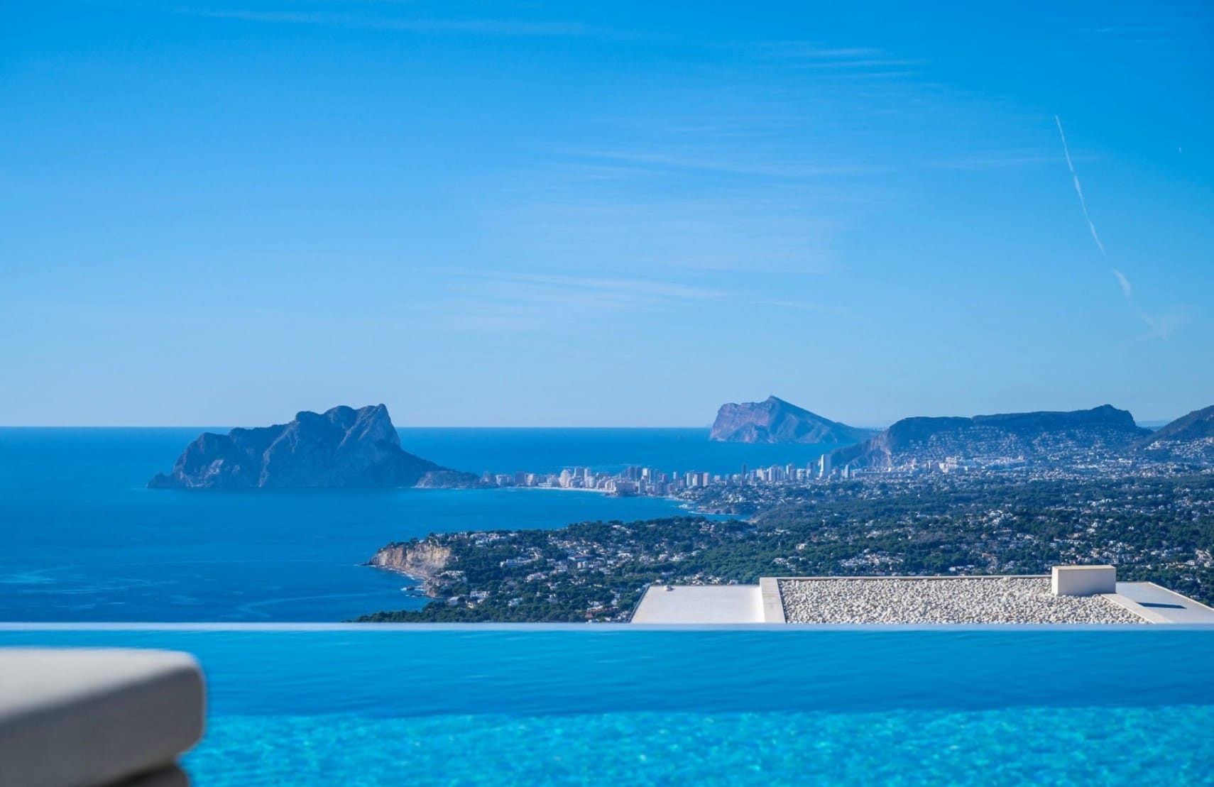 Luxe villa in Moraira met panoramisch uitzicht op zee