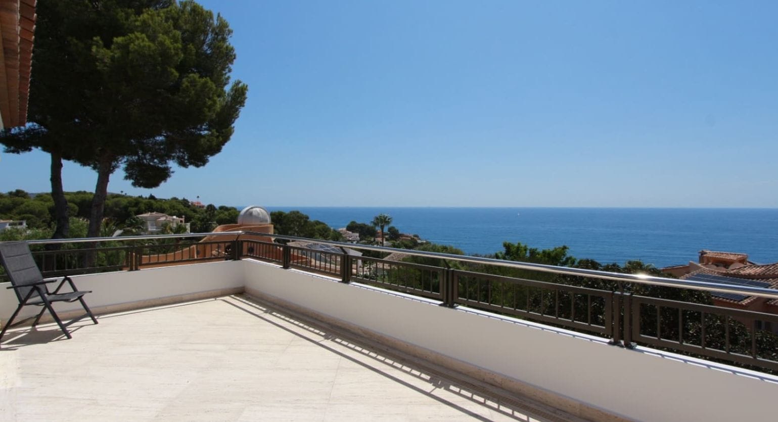 Villa met 4 slaapkamers en uitzicht op zee in Moraira