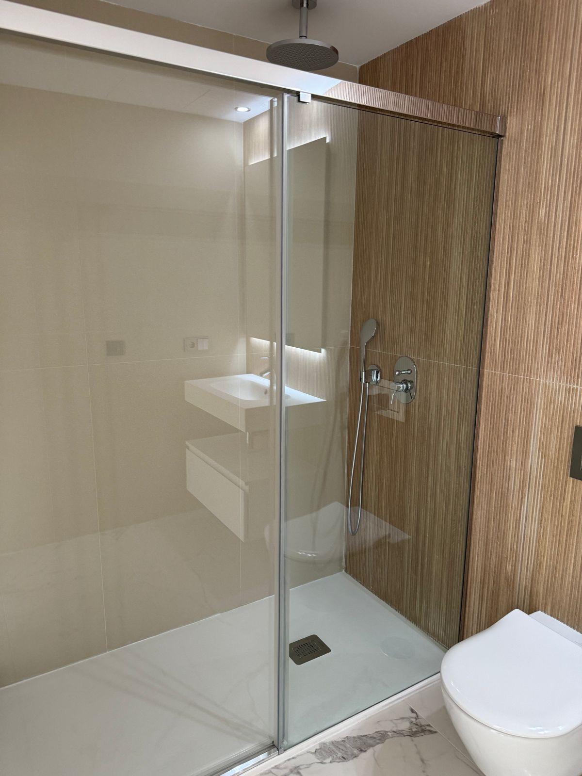 Nowoczesny penthouse z panoramicznym widokiem w Benidormie
