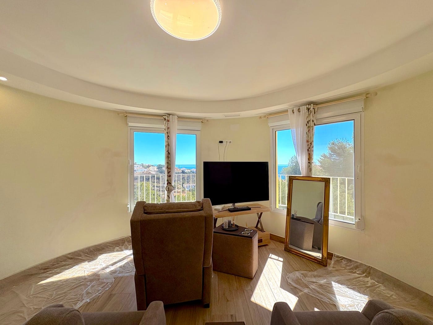 Gerenoveerde villa met zwembad en uitzicht op zee in Cumbre del Sol