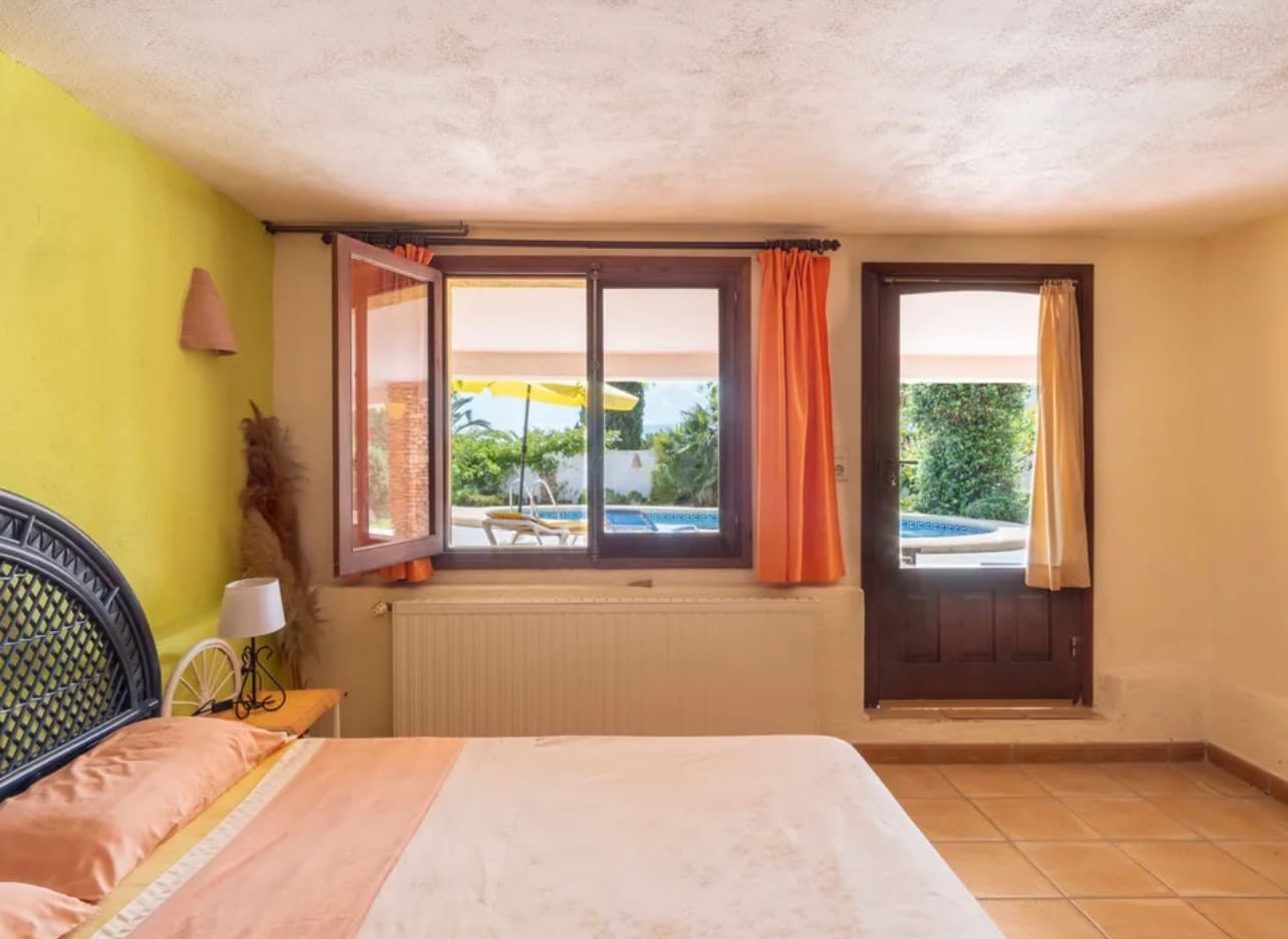 Villa in Moraira with Sea Views and walking distance to the beach