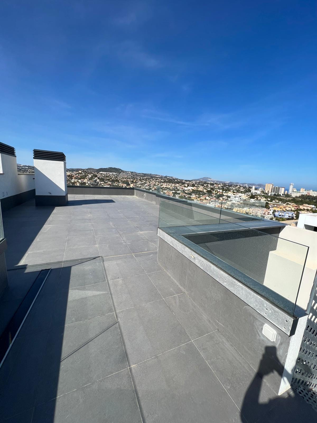 Ático Exclusivo con Impresionantes Vistas al Mar