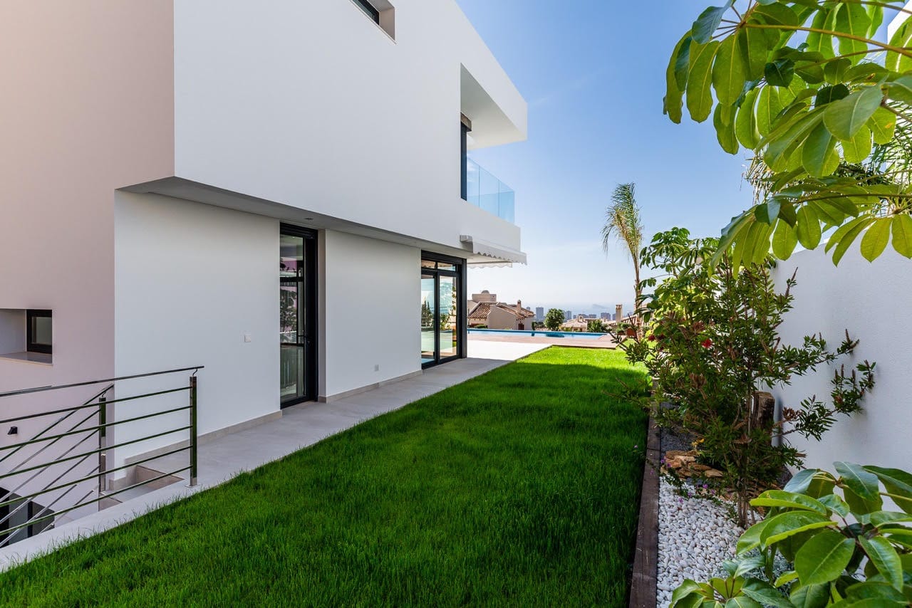 Obra nueva en Finestrat con vistas al mar