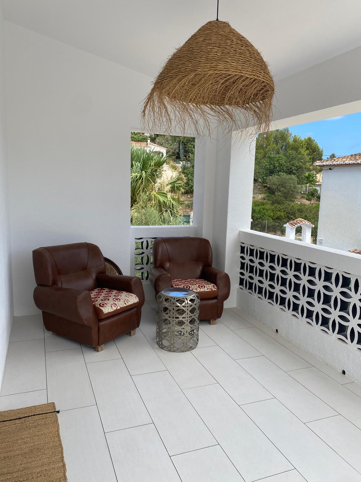Villa moderne de 4 chambres à Dénia, à distance de marche de la plage.