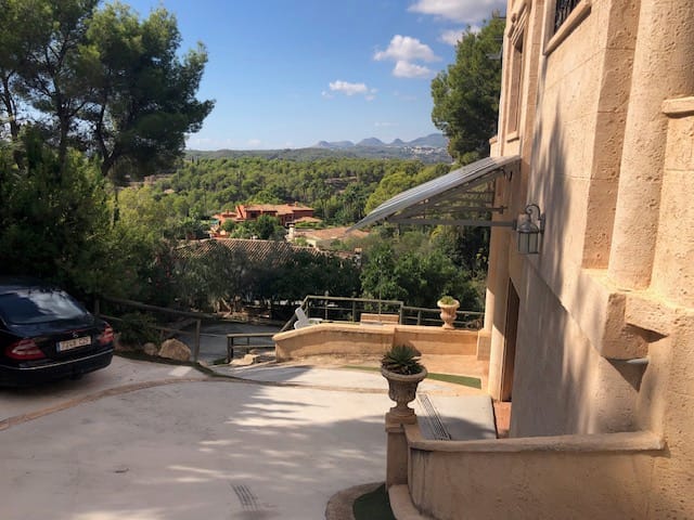 Villa en Altea la Vieja con vistas