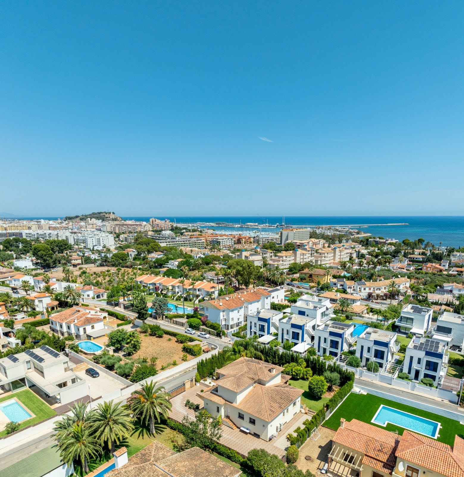 PRECIOSA VILLA EN DENIA MUY CERCA DEL PUEBLO