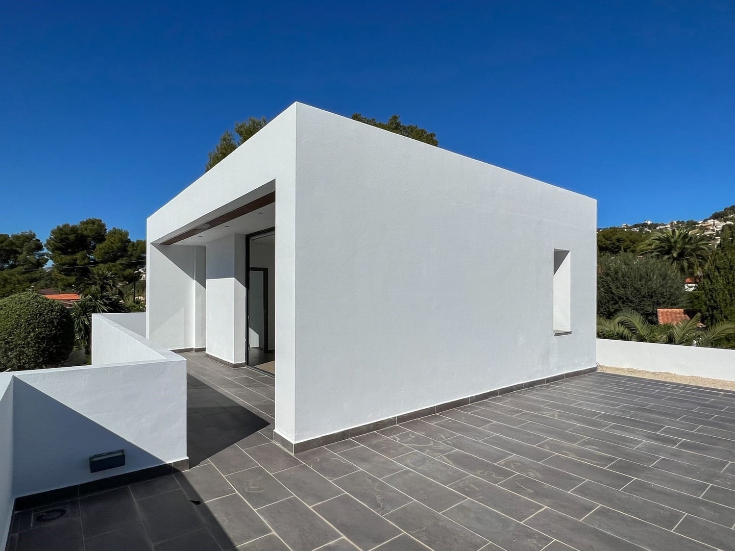 VILLA MODERNE EXCLUSIVE À VENDRE À MORAIRA