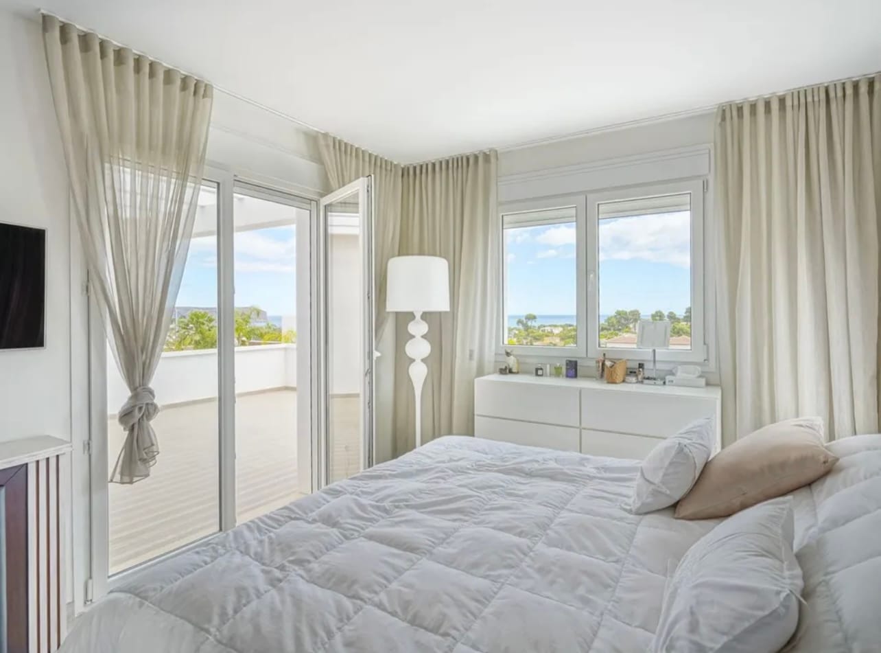 Lujosa Villa con Vistas al Mar en Pinosol, Jávea