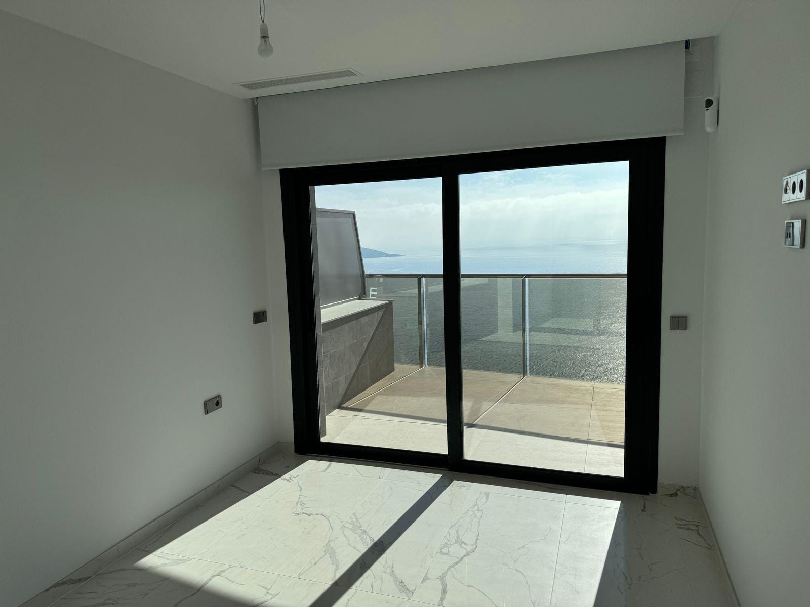 Nowoczesny penthouse z panoramicznym widokiem w Benidormie