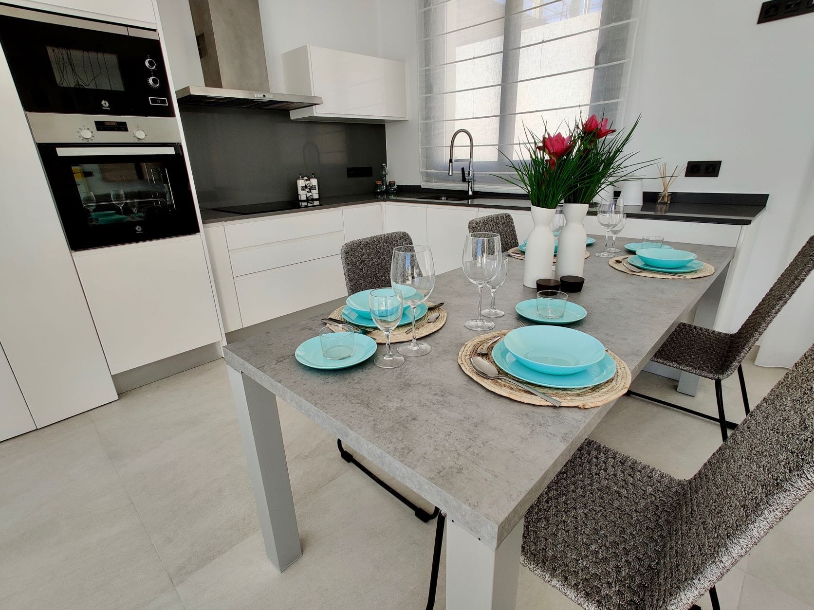 3 slaapkamer villa met uitzicht op zee in de buurt van Albir en Benidorm