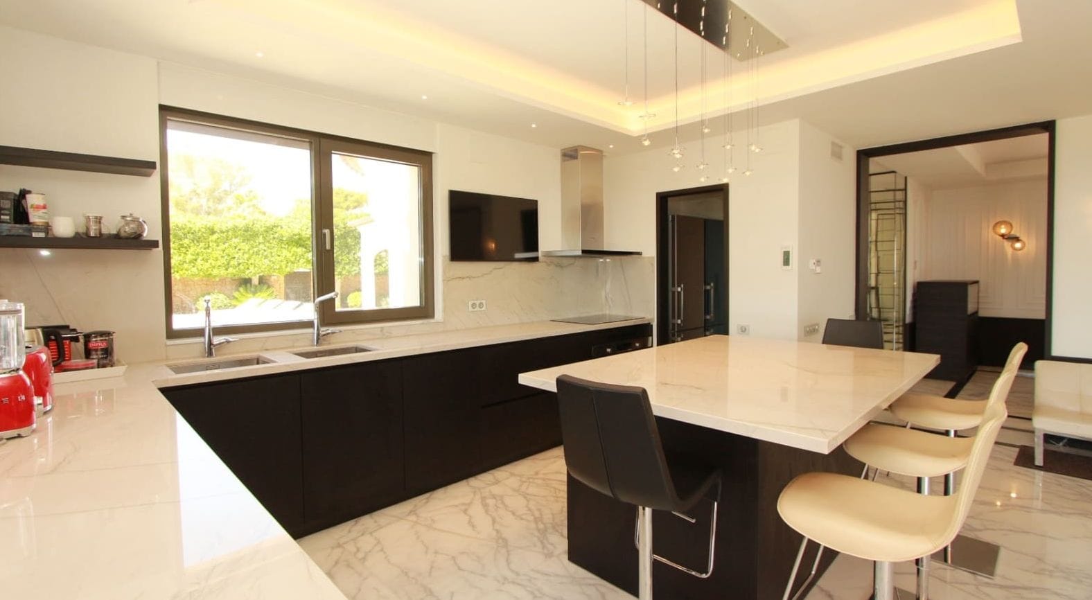 Villa met 4 slaapkamers en uitzicht op zee in Moraira