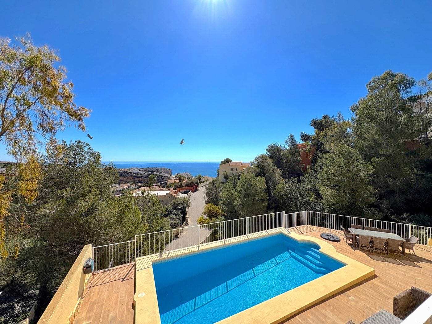 Gerenoveerde villa met zwembad en uitzicht op zee in Cumbre del Sol