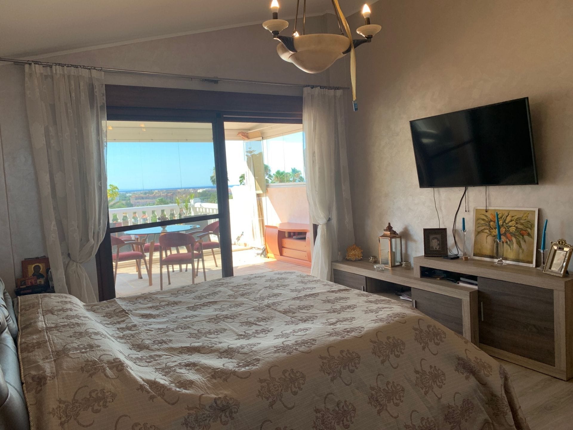 Mediterranes Chalet in Dénia – Miete mit Kaufoption
