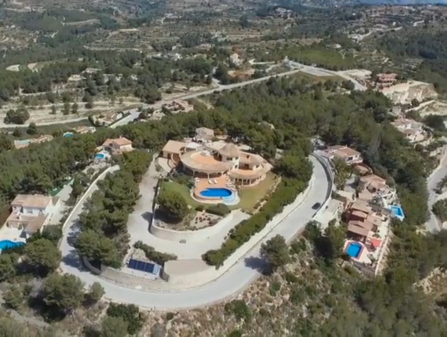 ESPECTACULAR VILLA EN CALPE