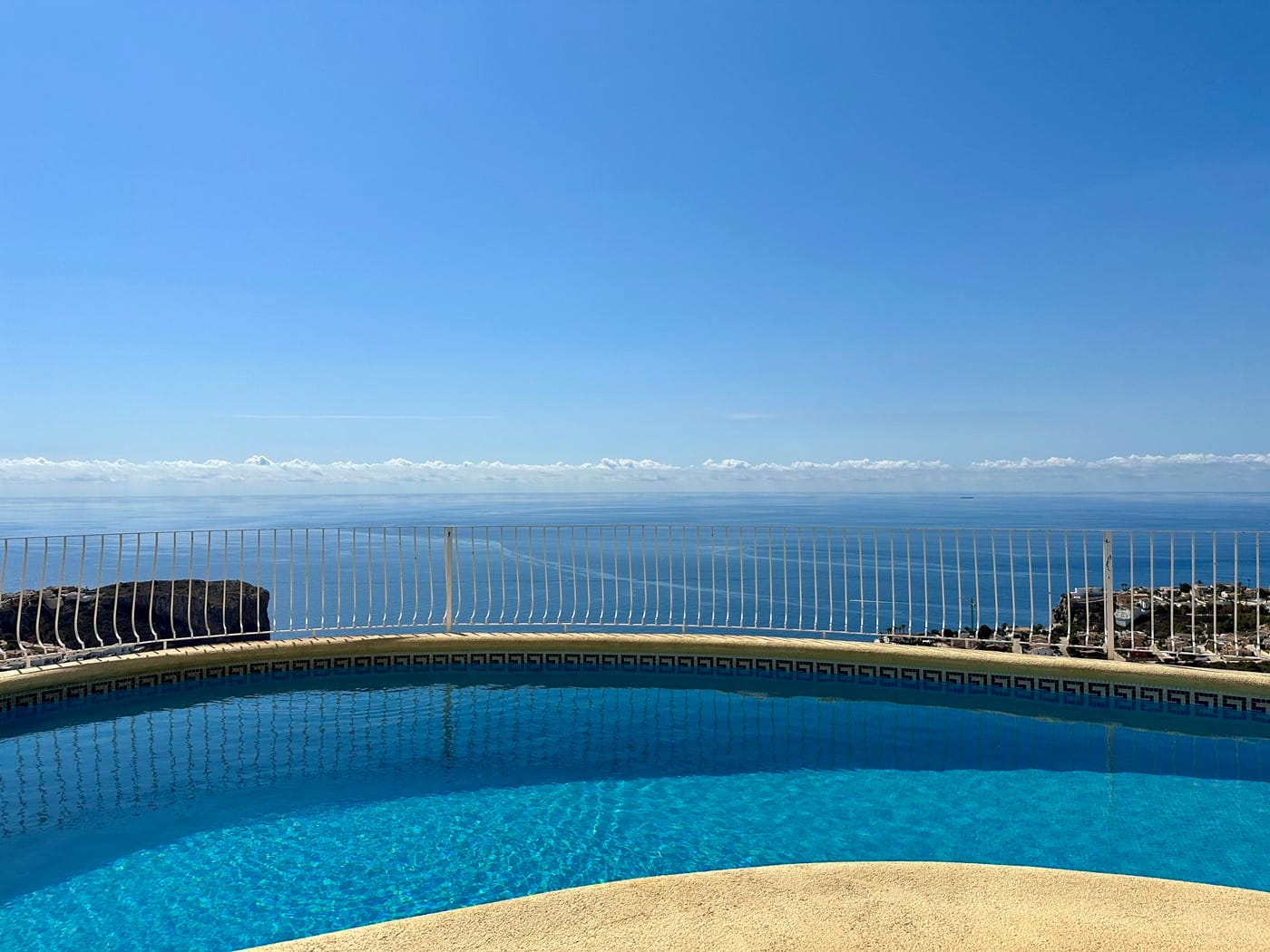 Spectaculaire villa met uitzicht op zee in Cumbre del Sol