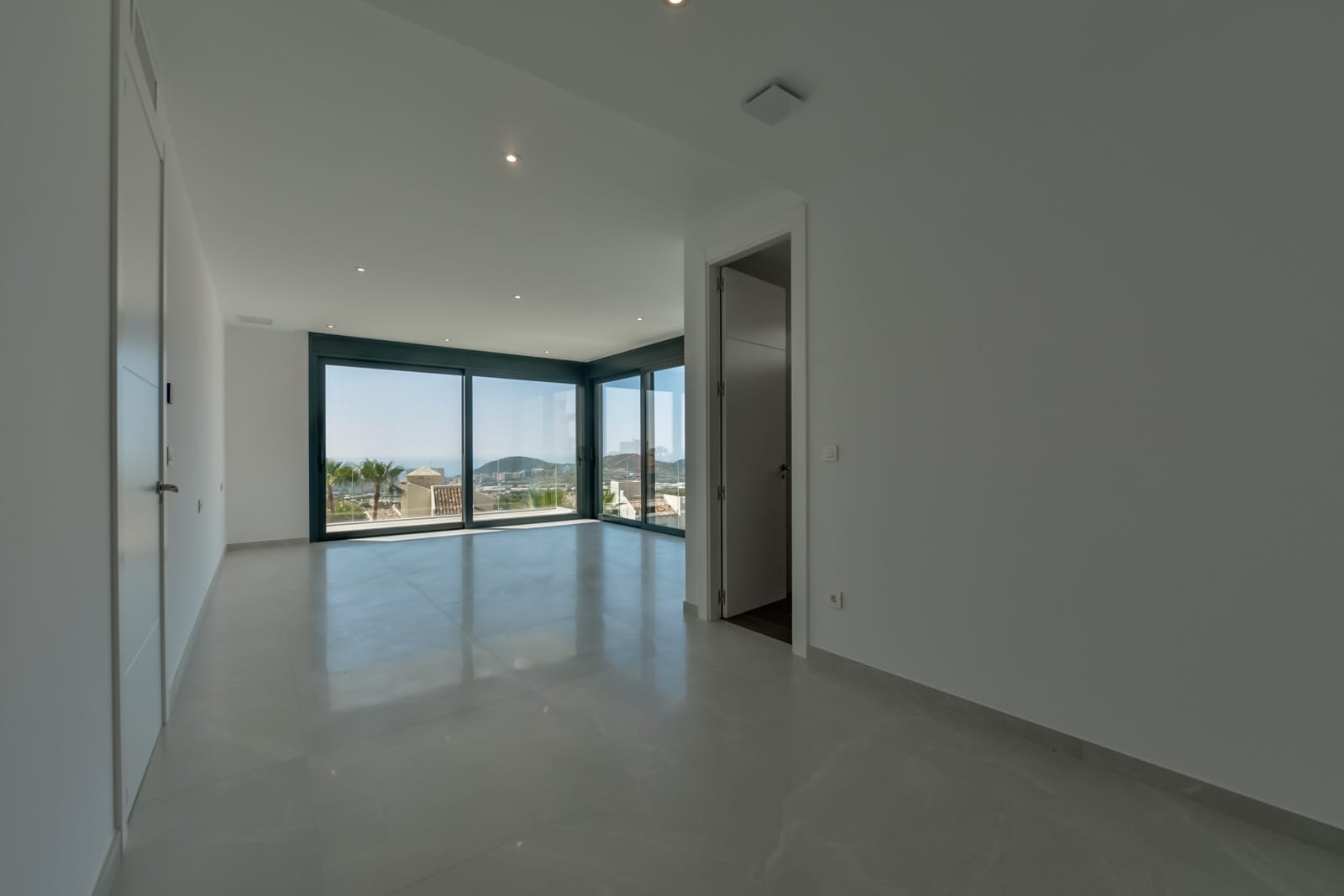 Magnífica villa moderna con vistas al mar en Benidorm