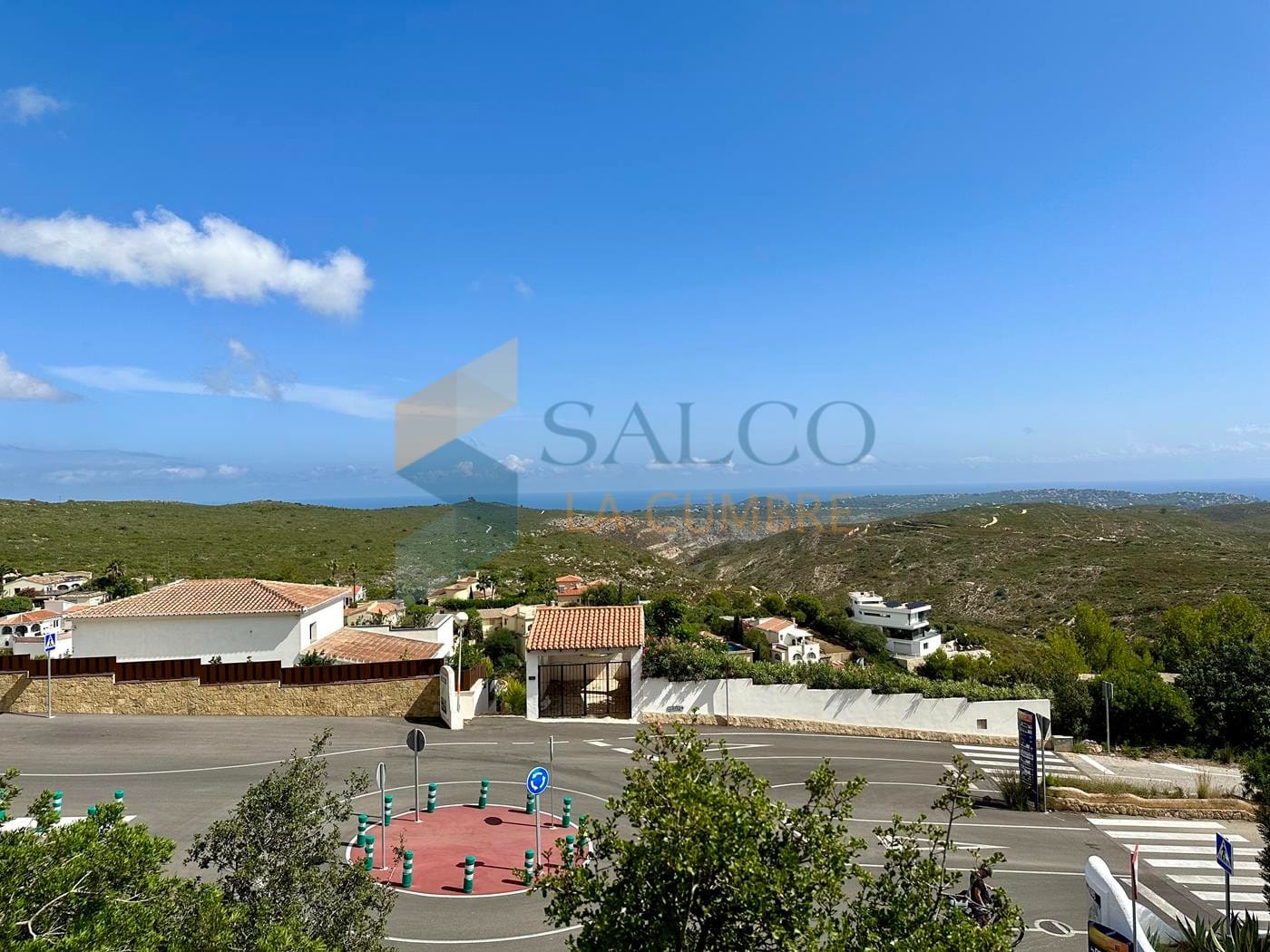 Villa met zwembad, tuin en uitzicht op zee in Cumbre del Sol