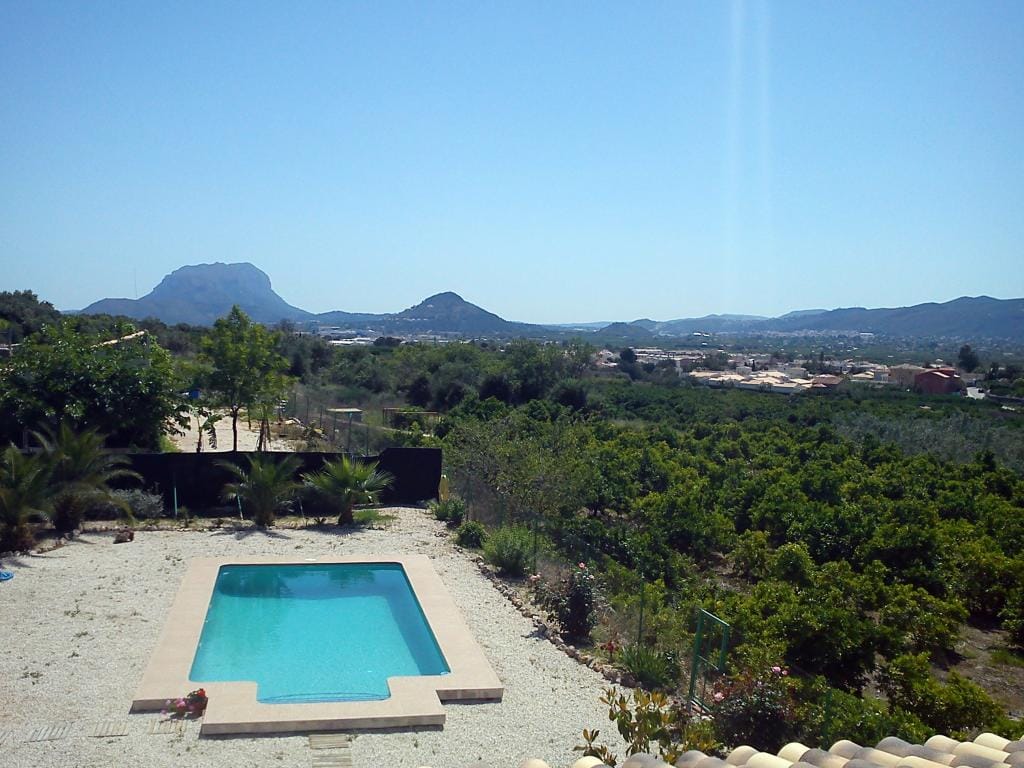 CHALET EN VENTA EN BENIARBEIG