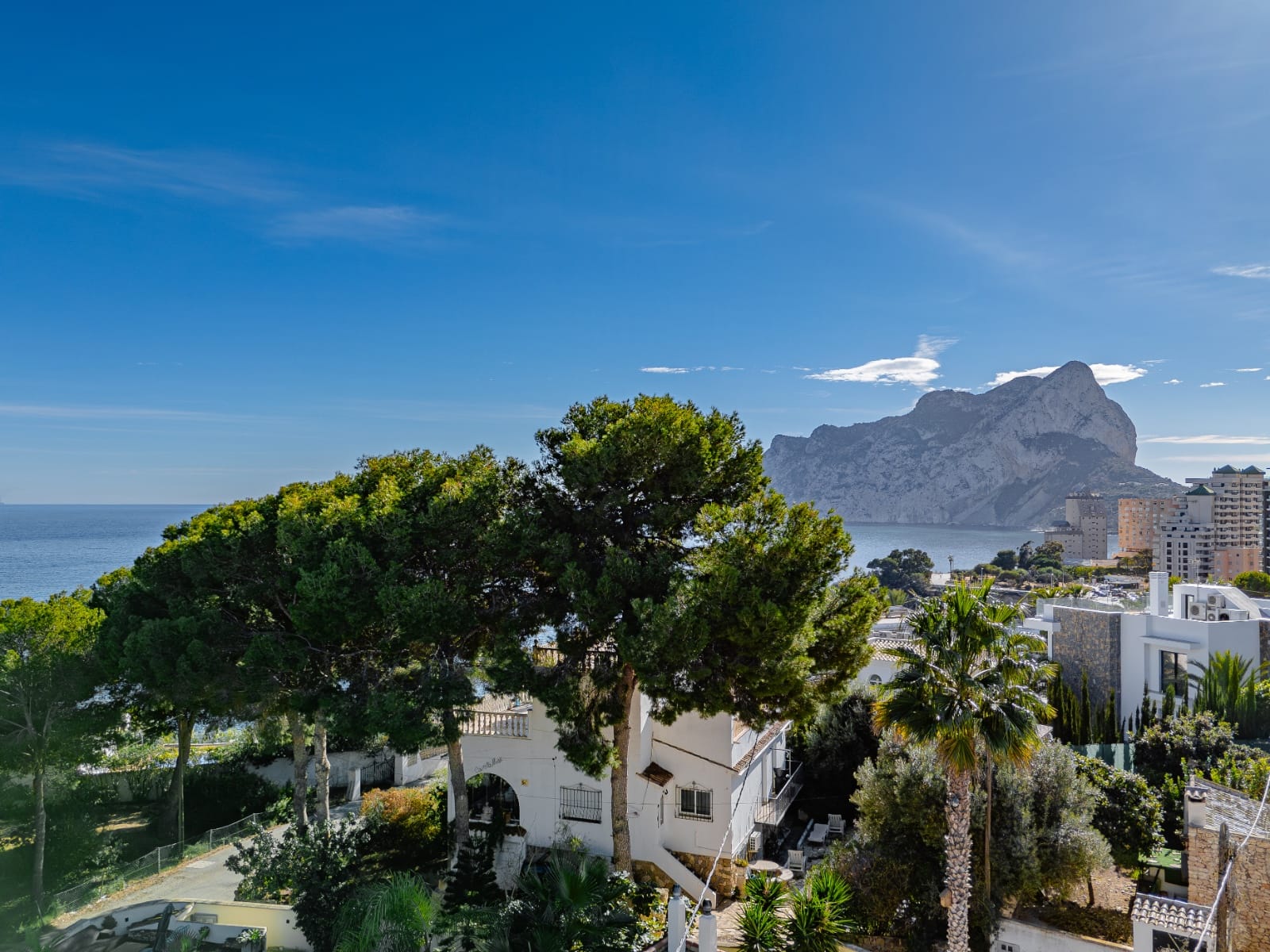 Venta. Chalet/Villa en Calpe