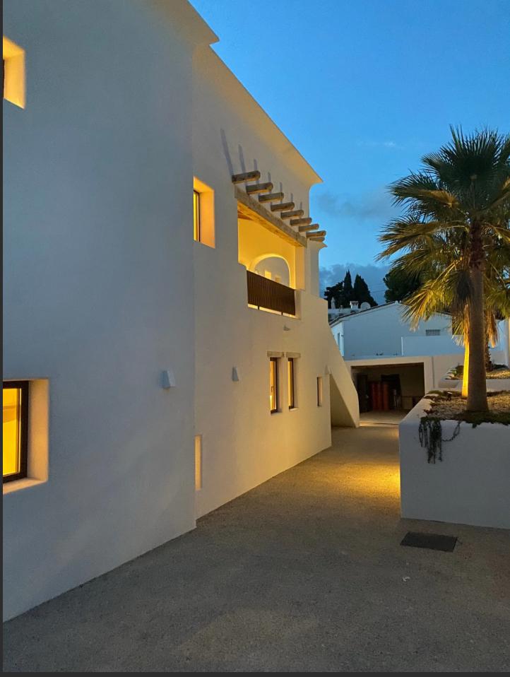 Luxe Villa met Panoramisch Zeezicht in de Benissa Kust