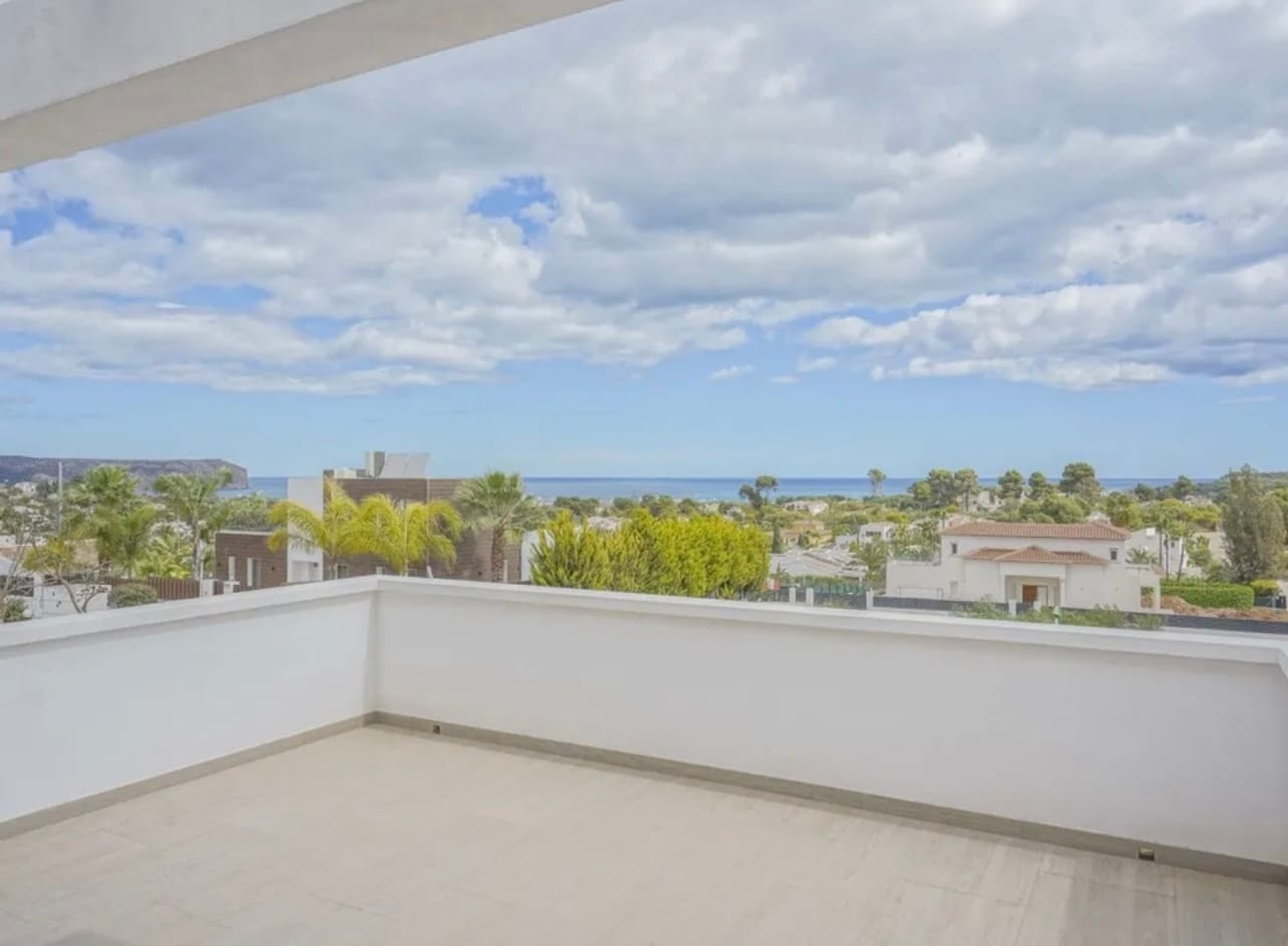 Lujosa Villa con Vistas al Mar en Pinosol, Jávea