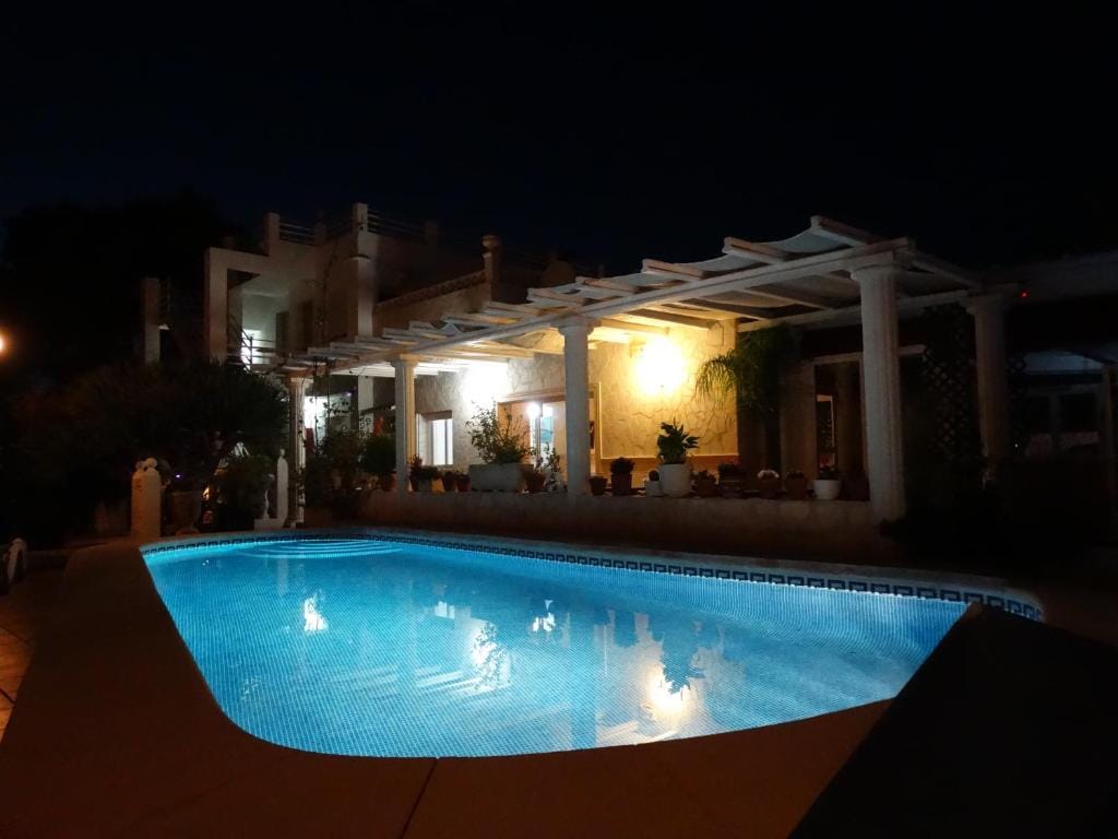 HOSTAL EN VENTA EN CALPE