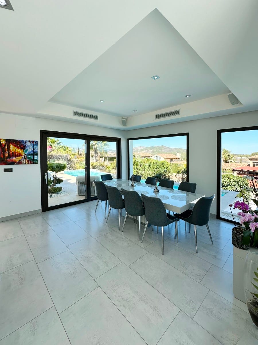 Venta. Chalet/Villa en Jávea