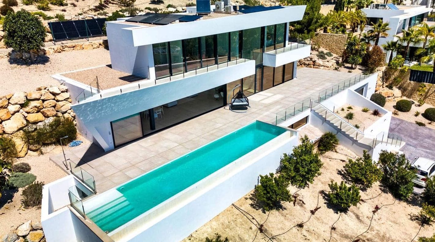 Exclusieve Luxe Villa met Panoramisch Uitzicht op Zee in Benissa