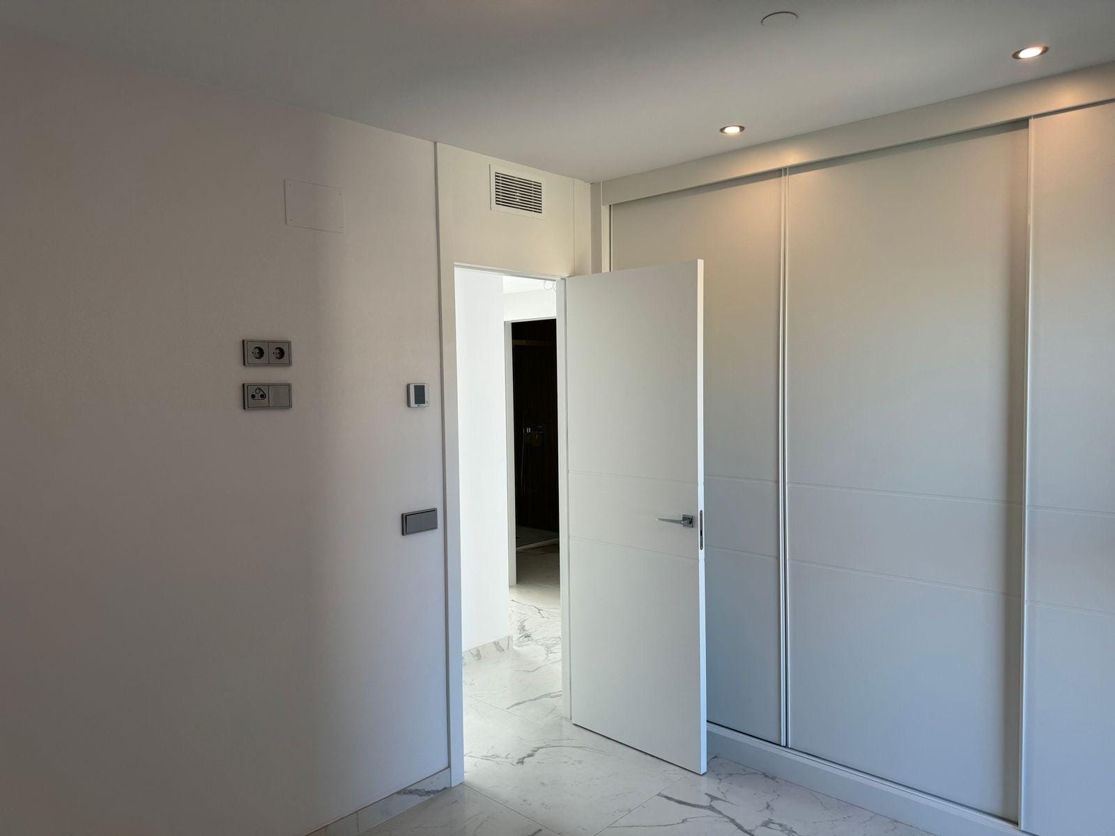 Nowoczesny penthouse z panoramicznym widokiem w Benidormie