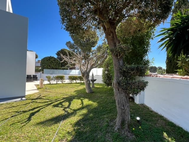 VILLA MODERNE EXCLUSIVE À VENDRE À MORAIRA