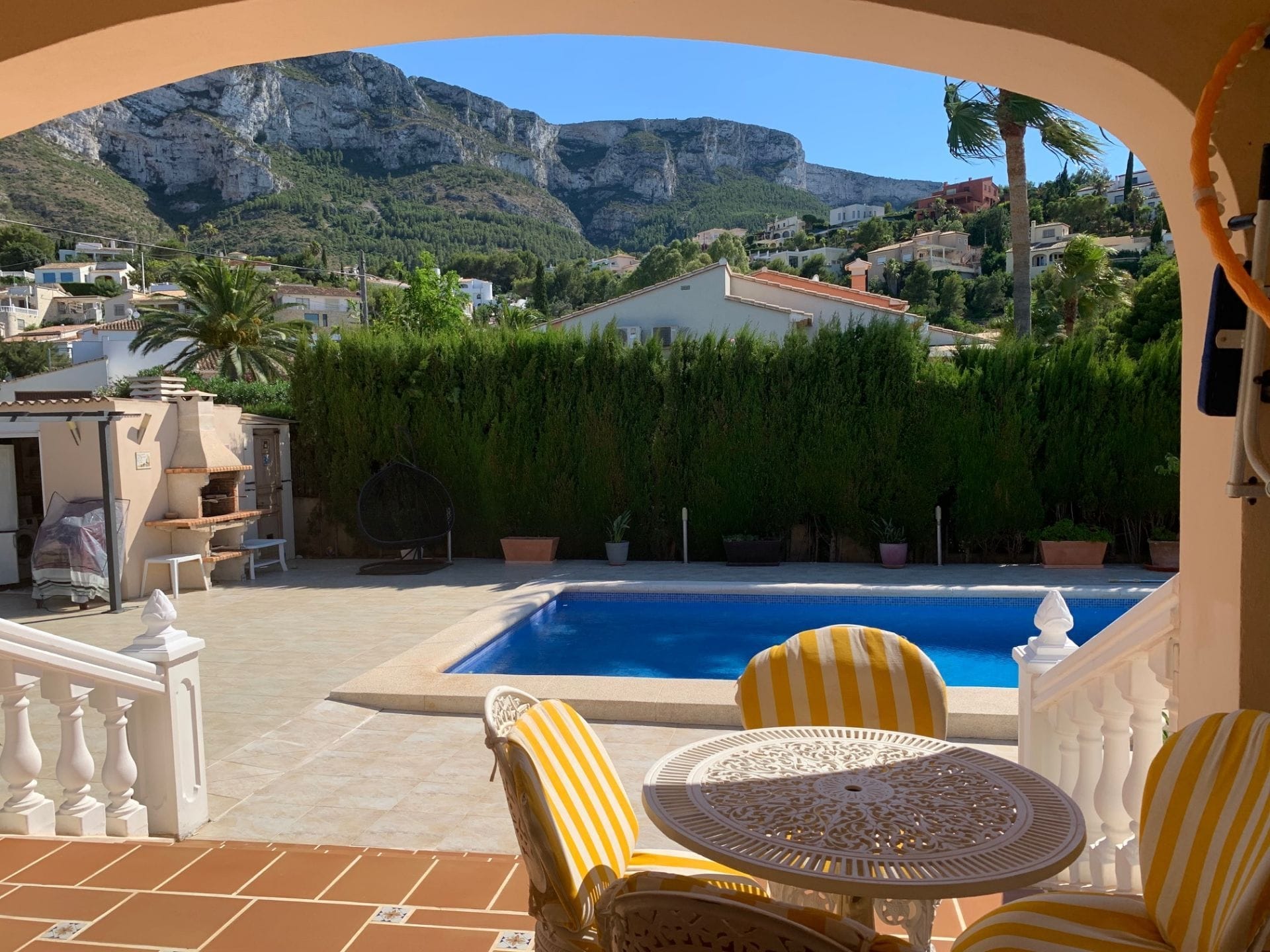 Mediterranes Chalet in Dénia – Miete mit Kaufoption