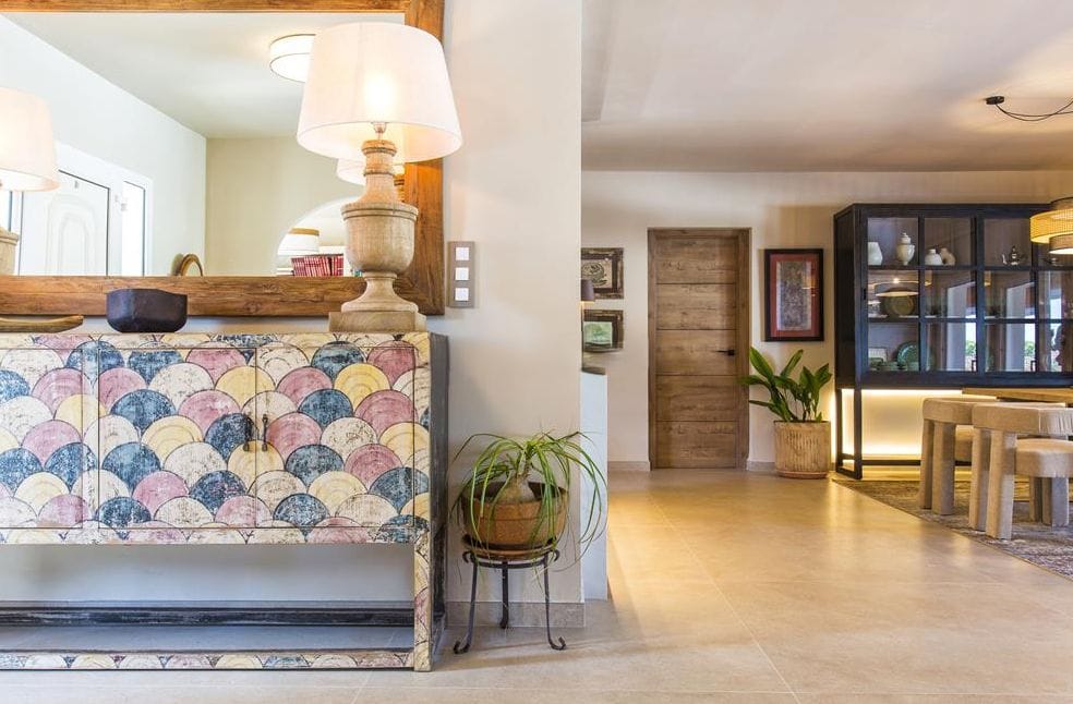 Villa zum Verkauf mit 4 Schlafzimmern und Pool in Denia, Alicante
