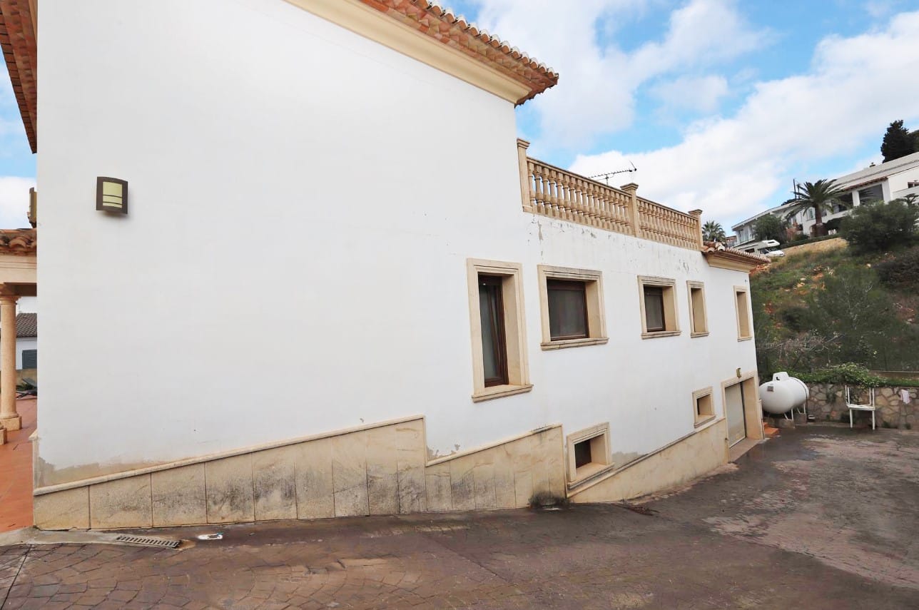 Villa con piscina en el Montgó de Dénia con piscina