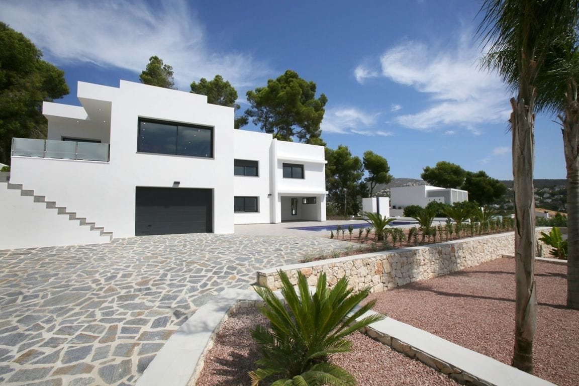 Villa de style moderne avec vue sur la mer à Moraira