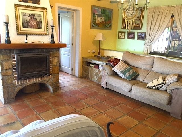 Chalet independiente en venta en Denia