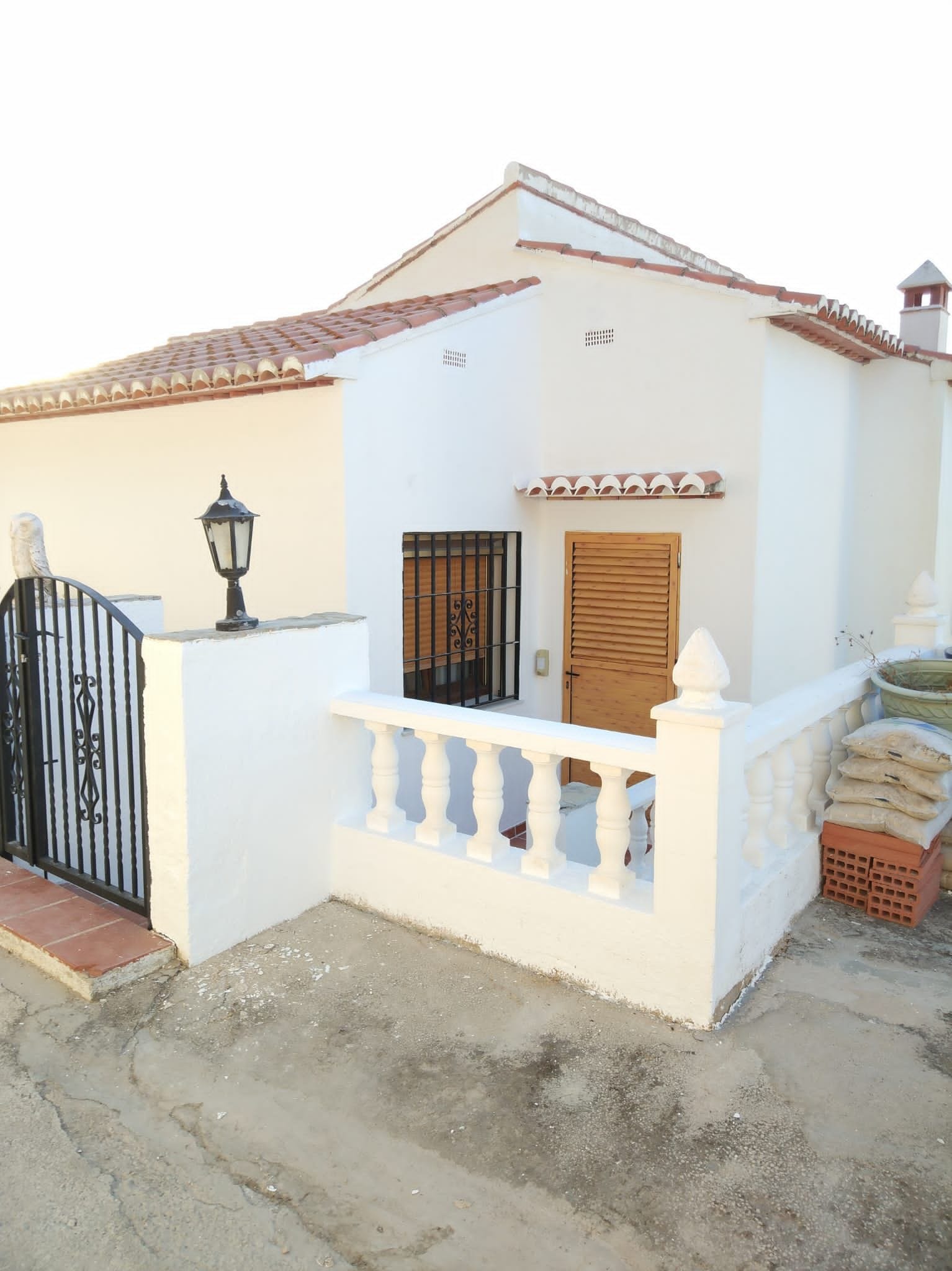 CLDX5282 - Hermosa casa con vistas al mar cerca de Oliva en venta