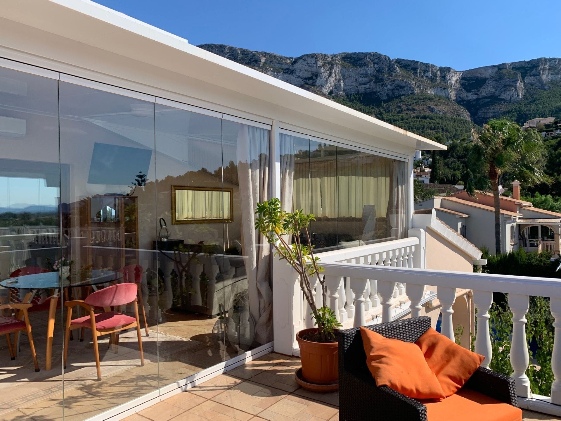 Mediterranes Chalet in Dénia – Miete mit Kaufoption