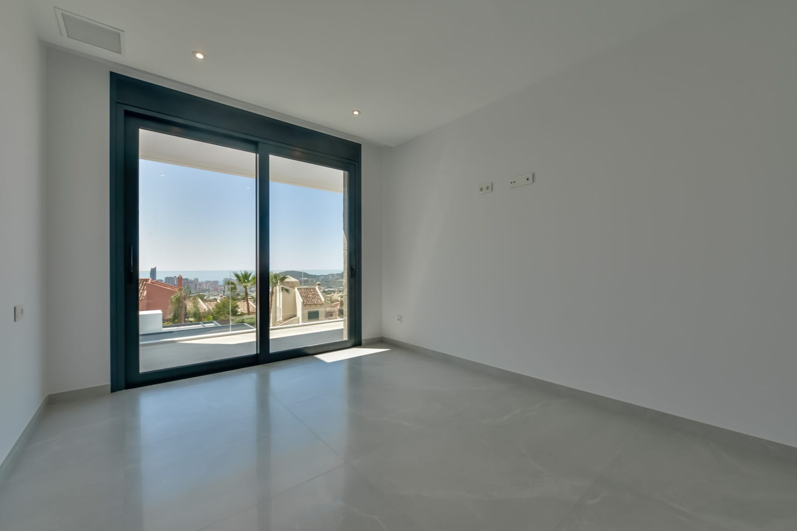 Magnífica villa moderna con vistas al mar en Benidorm