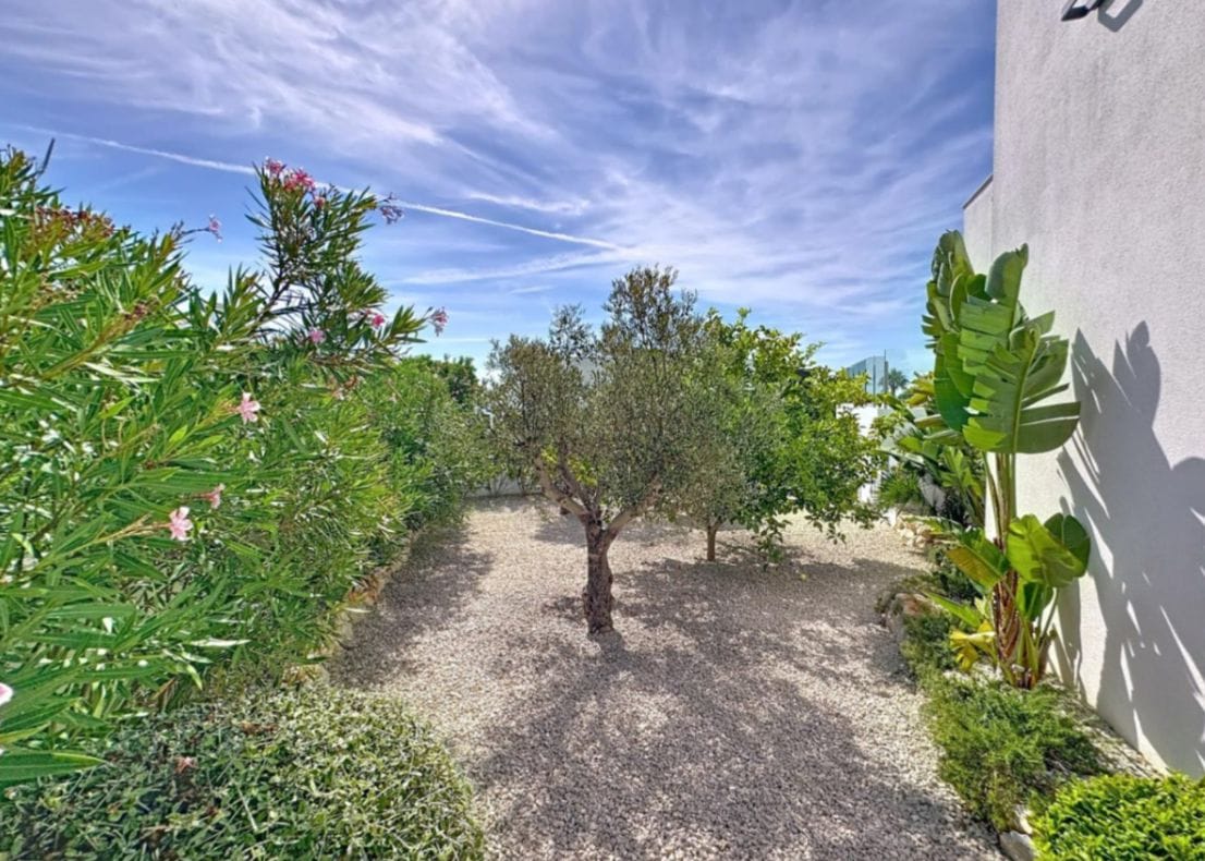 Villa moderne de 3 chambres avec vue sur la mer à Moraira
