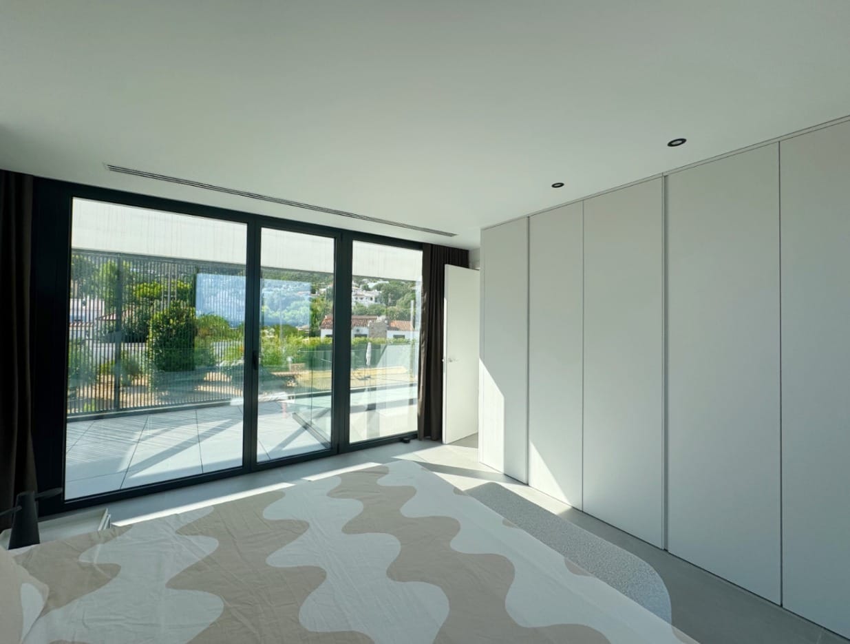 Modern chalet in Denia, energy efficiency A.