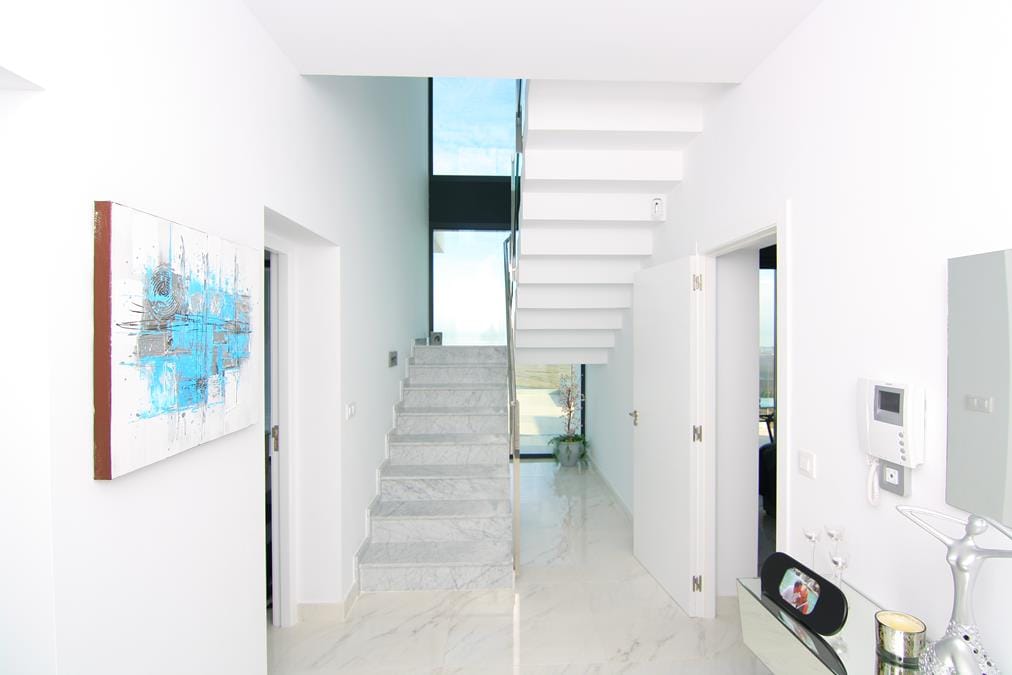 Impresionante villa de nueva construcción en venta con vistas al mar