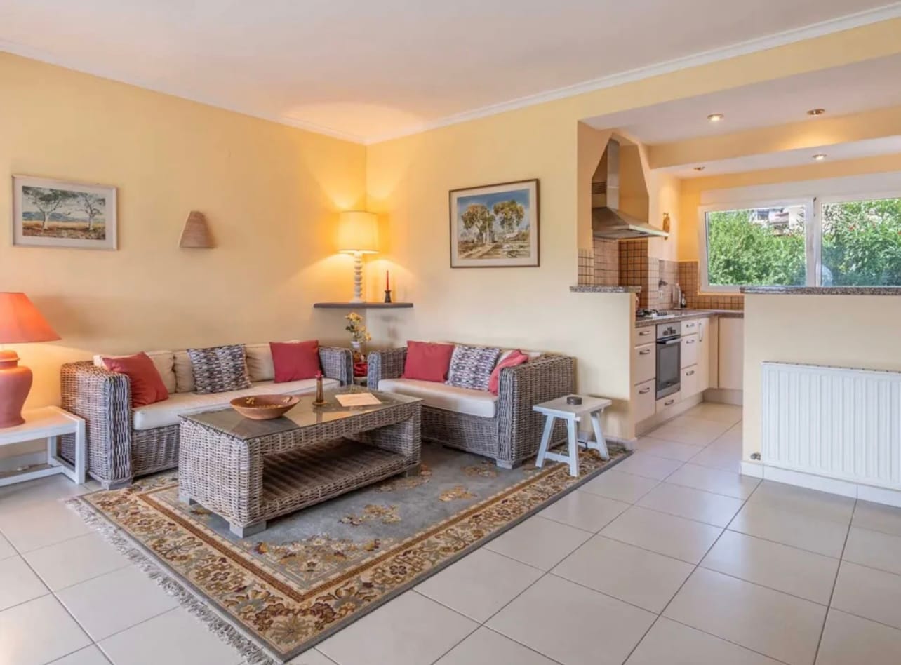 Villa in Moraira with Sea Views and walking distance to the beach