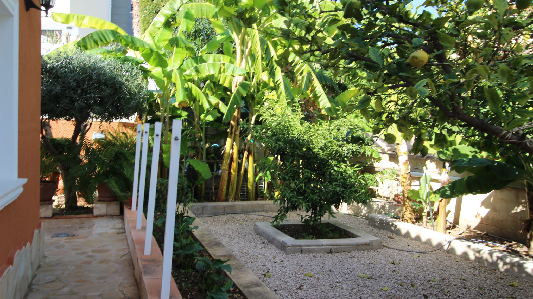 VILLA TRÈS PROCHE DE LA PLAGE ET DES SUPERMARCHÉS