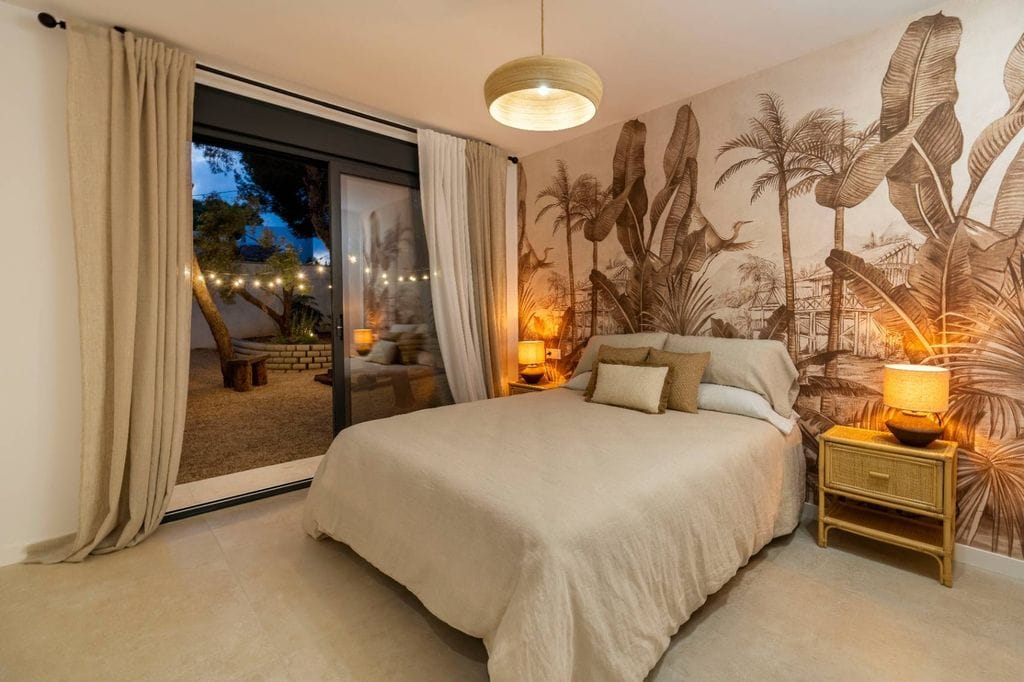 Exclusiva villa de estilo ibicenco en Altea con vistas al mar y piscina privada