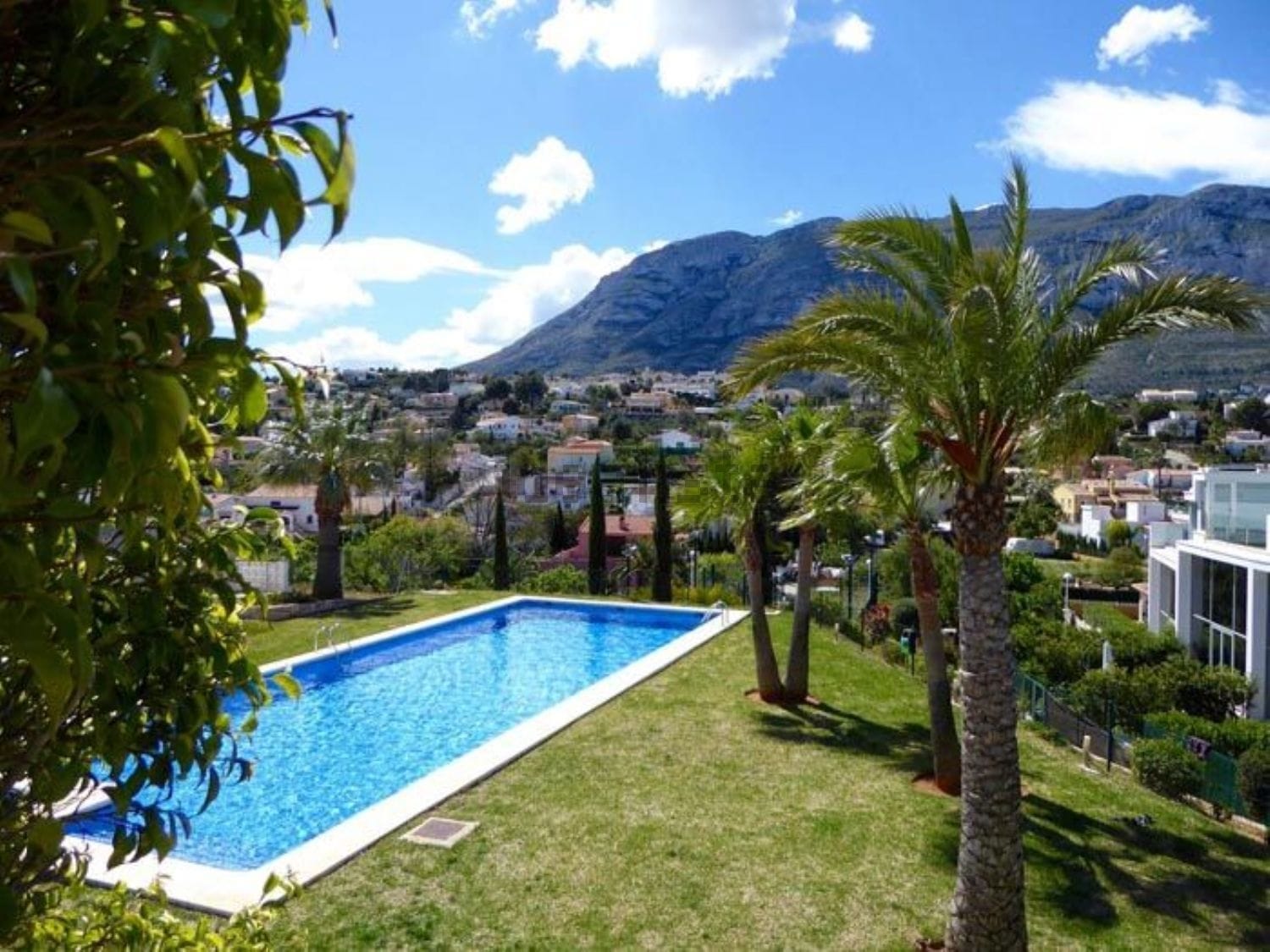 Casa adosada en Venta en Dénia, Alicante