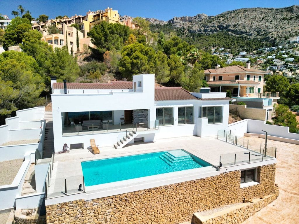 Villa moderna en Altea con vistas al mar
