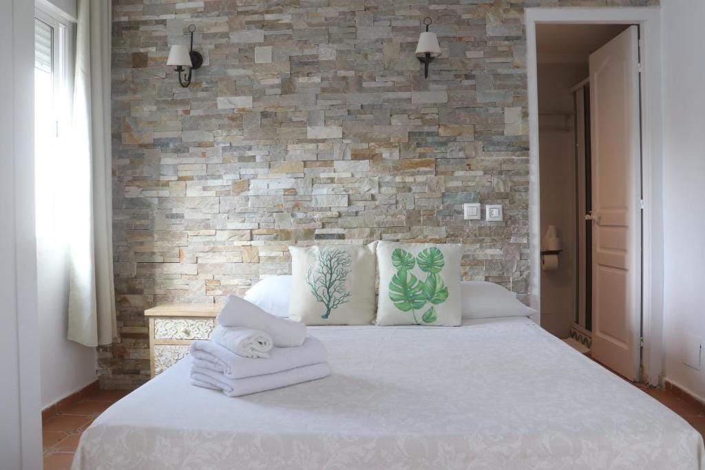 HOSTAL EN VENTA EN CALPE