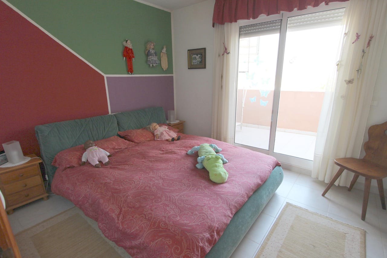 VILLA SPACIEUSE ET SPACIEUSE À CALPE