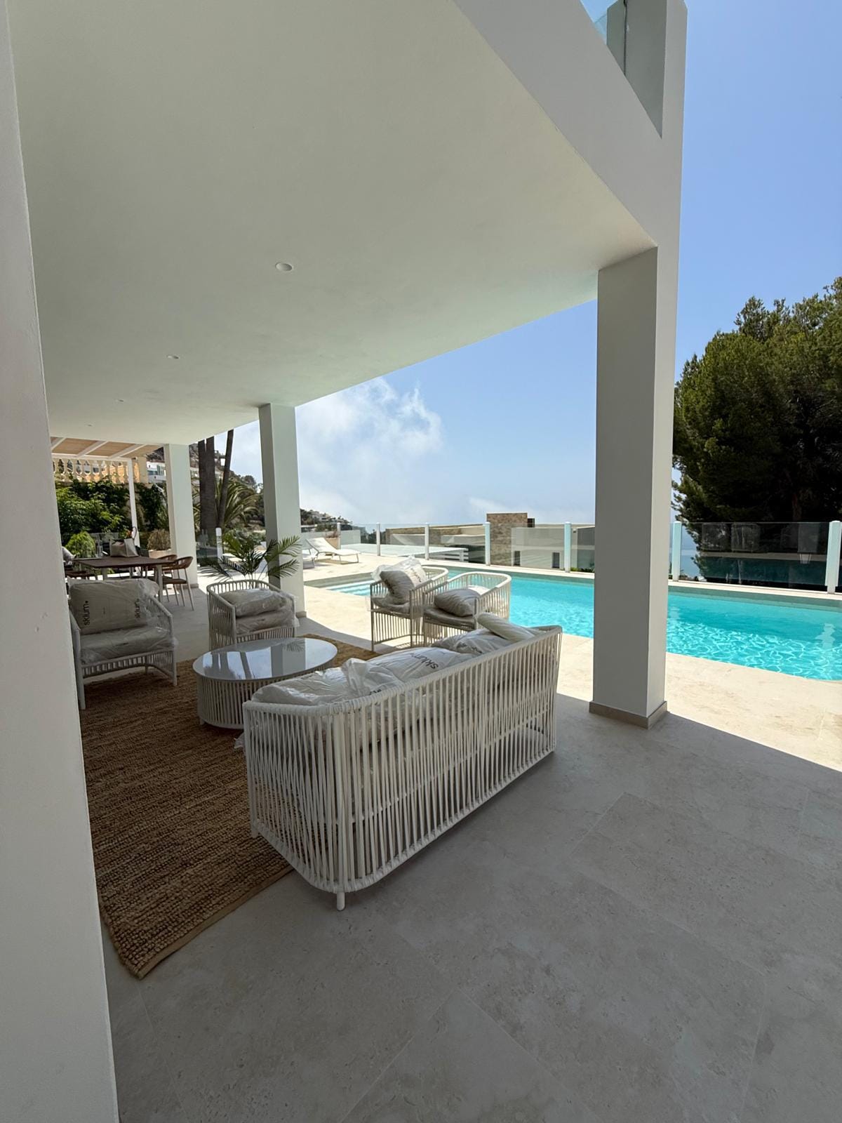 Villa en venta en Altea con 3 habitaciones y piscina.